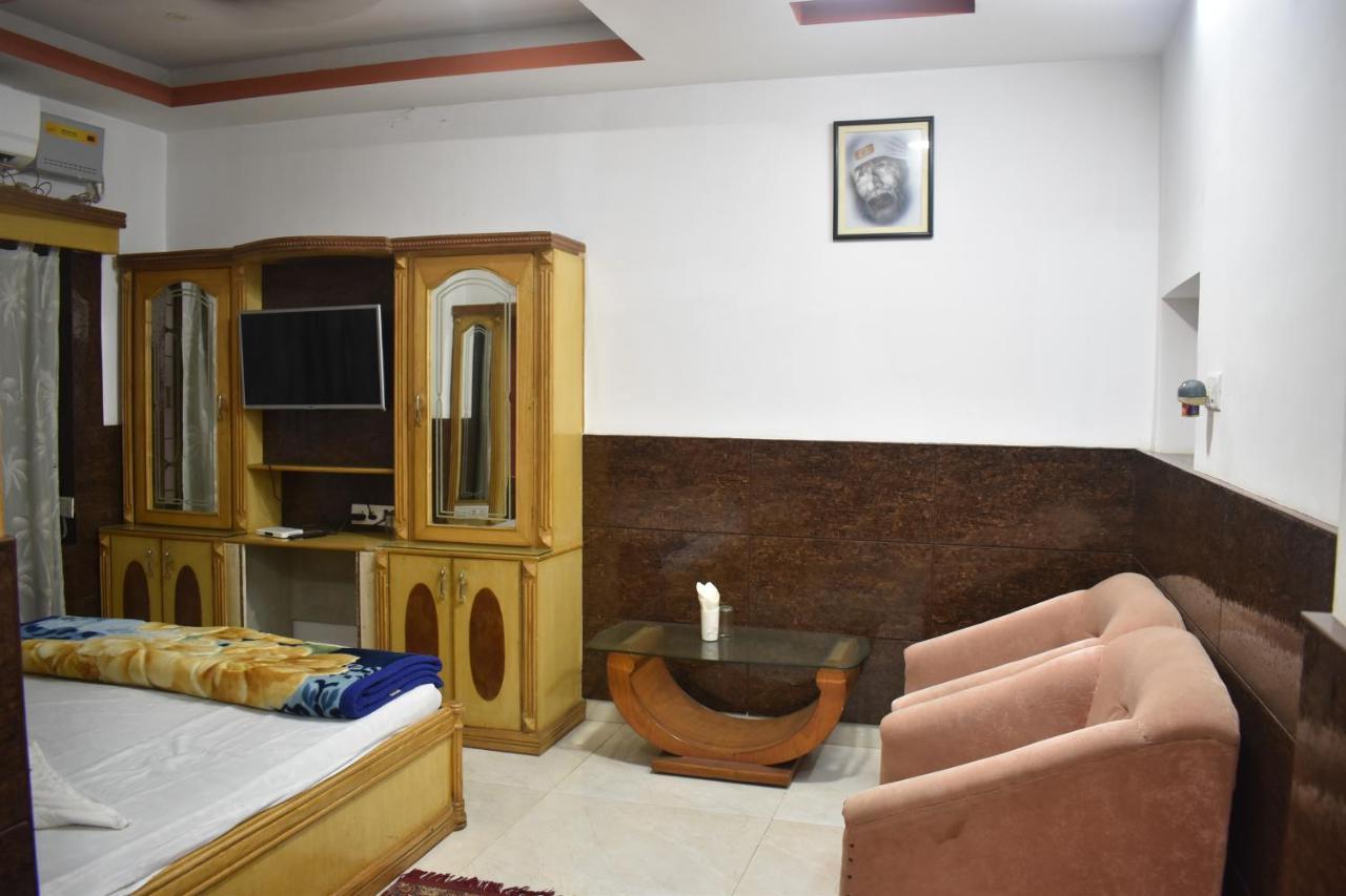 Hotel Suraj Balasore ภายนอก รูปภาพ
